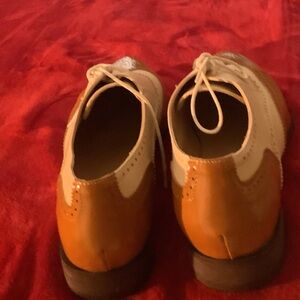 Size 11 Men's Two Tone Perforated Wing Tip